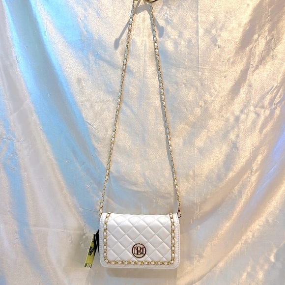 BADGLEY MISCHKA NWT CROSSBODY/CLUTCH - Picture 4 of 9